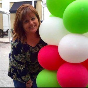 Meet your Posher, Denise